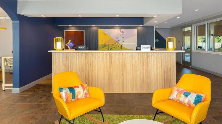 Spark by Hilton Wilmington Lobby