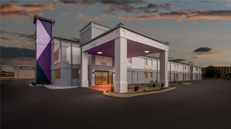 Spark by Hilton Muskogee Exterior