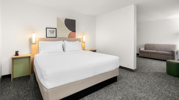 Spark by Hilton Muskogee Room