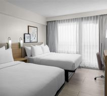 Spark by Hilton Virginia Beach Oceanfron Room