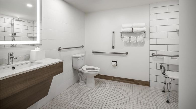 <b>Spark by Hilton Virginia Beach Oceanfron Room</b>. Images powered by <a href="https://iceportal.shijigroup.com/" title="IcePortal" target="_blank">IcePortal</a>.