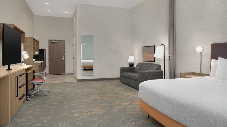 Home2 Suites Hilton Goodyear Room
