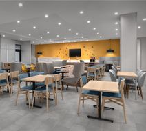 Home2 Suites Ashburn Lobby
