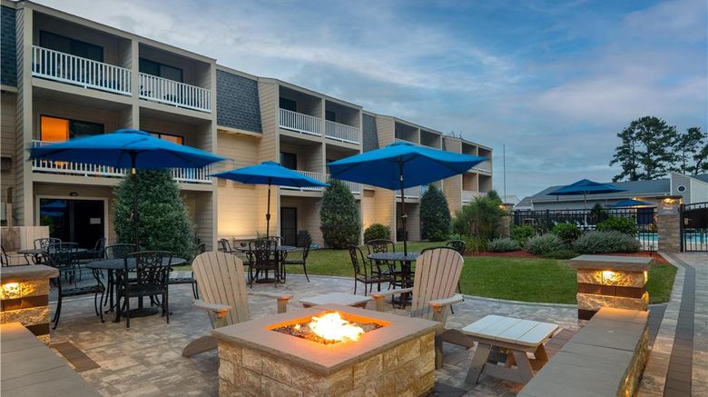 <b>Spark by Hilton Chincoteague Island Exterior</b>. Images powered by <a href="https://iceportal.shijigroup.com/" title="IcePortal" target="_blank">IcePortal</a>.