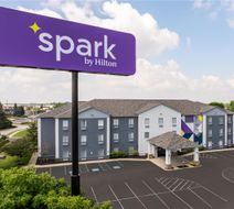 Spark by Hilton Indianapolis Northeast Exterior