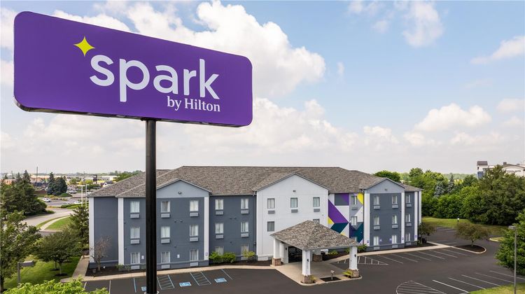 Spark by Hilton Indianapolis Northeast Exterior