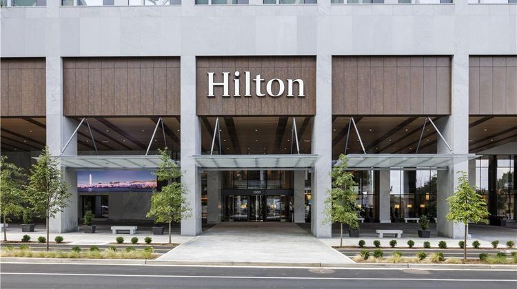 Hilton Arlington Rosslyn The Key Exterior