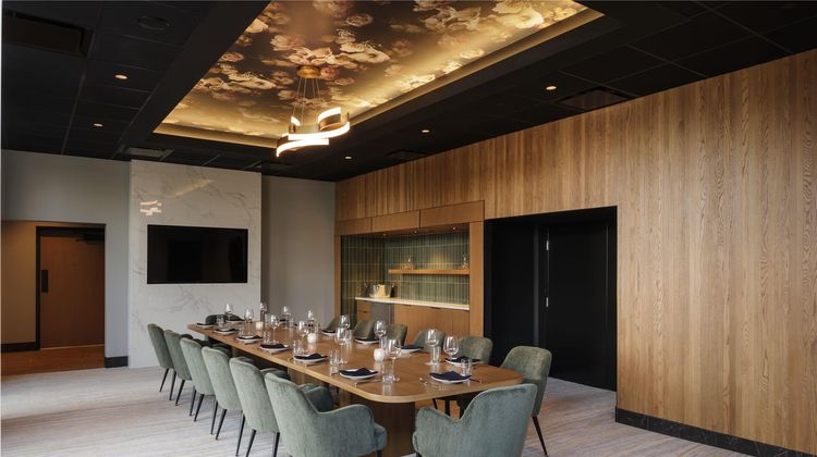 Hilton Arlington Rosslyn The Key Restaurant