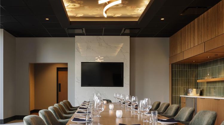 Hilton Arlington Rosslyn The Key Restaurant