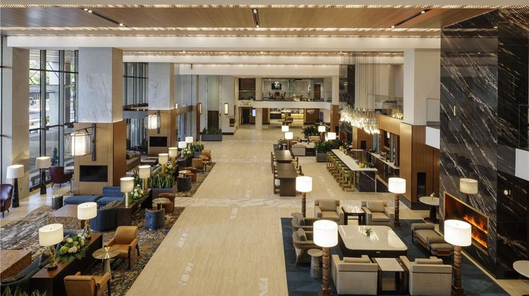 Hilton Arlington Rosslyn The Key Lobby