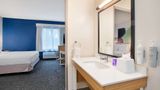 Spark by Hilton Walker Grand Rapids N Room