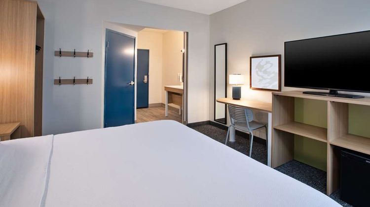 Spark by Hilton Walker Grand Rapids N Room