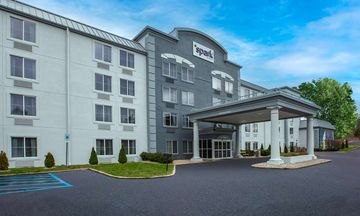 Spark by Hilton Walker Grand Rapids N