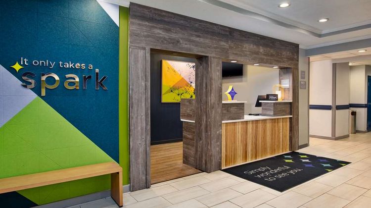 Spark by Hilton Walker Grand Rapids N Lobby