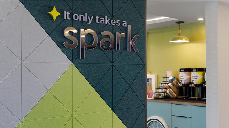 Spark by Hilton Woodstock Lobby