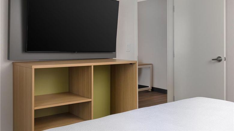 <b>Spark by Hilton Woodstock Room</b>. Images powered by <a href="https://iceportal.shijigroup.com/" title="IcePortal" target="_blank">IcePortal</a>.