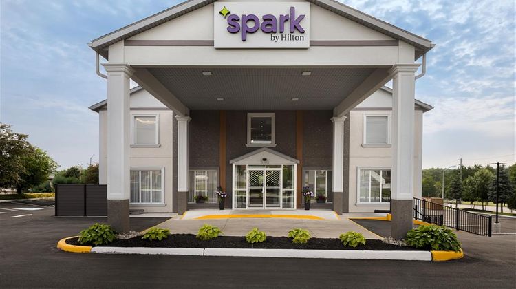 Spark by Hilton Woodstock Exterior