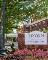 Tryon Riverfront Inn Tapestry