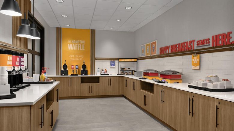 <b>Hampton Inn Dexter Restaurant</b>. Images powered by <a href="https://iceportal.shijigroup.com/" title="IcePortal" target="_blank">IcePortal</a>.
