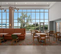 Hampton Inn Port Clinton Catawba Island Lobby