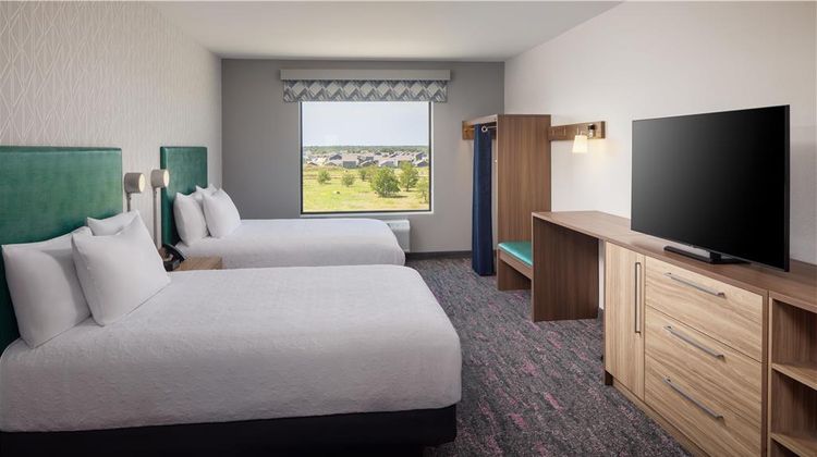 Home2 Suites by Hilton Room