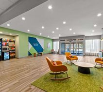 Spark by Hilton Selma Lobby