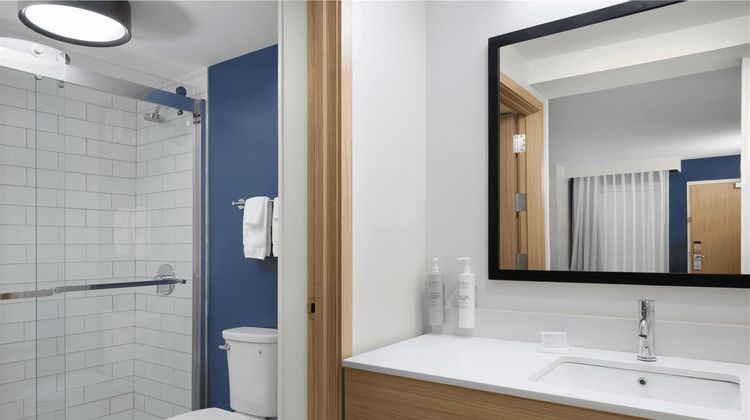 Quality Inn North Oceanfront Room