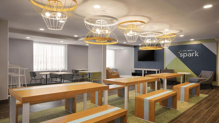 Quality Inn North Oceanfront Lobby