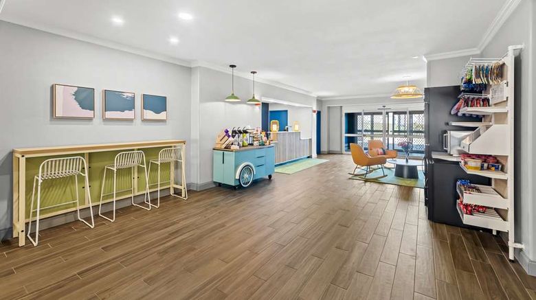 <b>Spark by Hilton Killeen Lobby</b>. Images powered by <a href="https://iceportal.shijigroup.com/" title="IcePortal" target="_blank">IcePortal</a>.