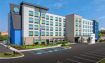 Tru by Hilton Cleveland