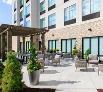Tru by Hilton Cleveland Exterior