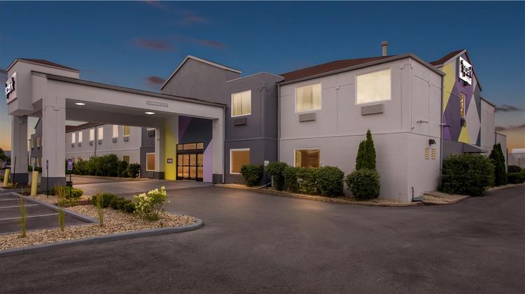 Spark by Hilton Oak Forest Exterior