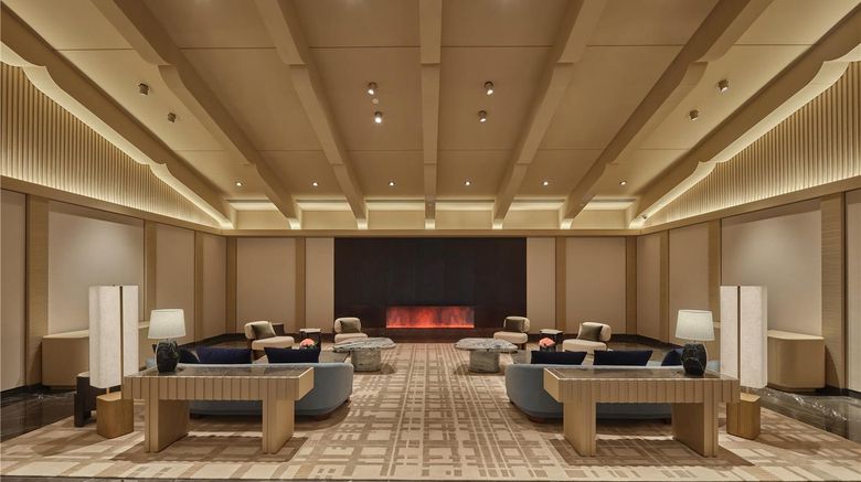 <b>Conrad Altay Hemu Lobby</b>. Images powered by <a href="https://iceportal.shijigroup.com/" title="IcePortal" target="_blank">IcePortal</a>.
