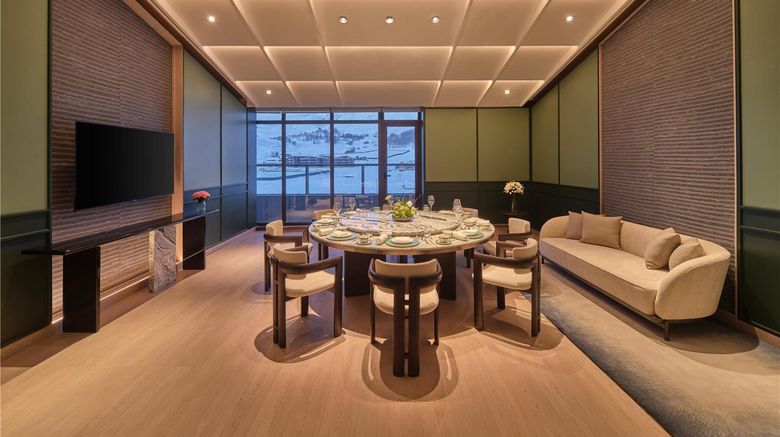<b>Conrad Altay Hemu Restaurant</b>. Images powered by <a href="https://iceportal.shijigroup.com/" title="IcePortal" target="_blank">IcePortal</a>.