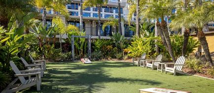DoubleTree by Hilton San Diego Bayside Exterior