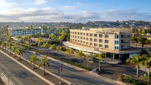 DoubleTree by Hilton San Diego Bayside