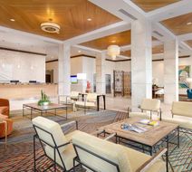DoubleTree by Hilton San Diego Bayside Lobby