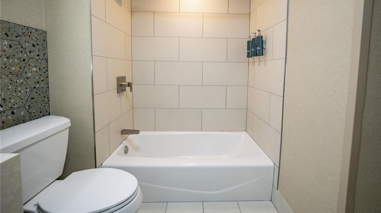 <b>DoubleTree by Hilton Wilkes-Barre Room</b>. Images powered by <a href="https://iceportal.shijigroup.com/" title="IcePortal" target="_blank">IcePortal</a>.