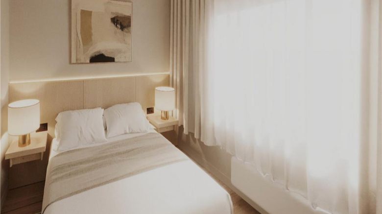 <b>DoubleTree by Hilton Wilkes-Barre Room</b>. Images powered by <a href="https://iceportal.shijigroup.com/" title="IcePortal" target="_blank">IcePortal</a>.
