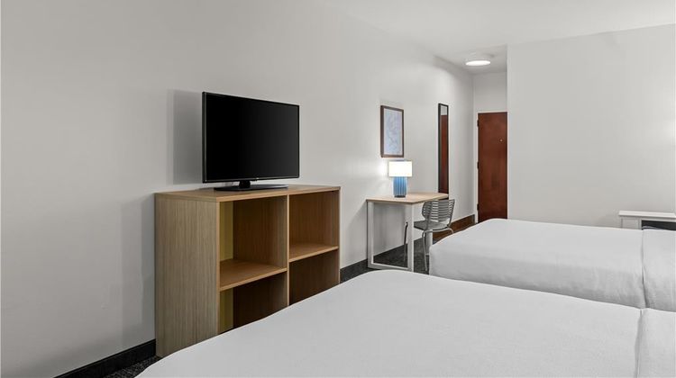 Spark by Hilton Bluffton Room