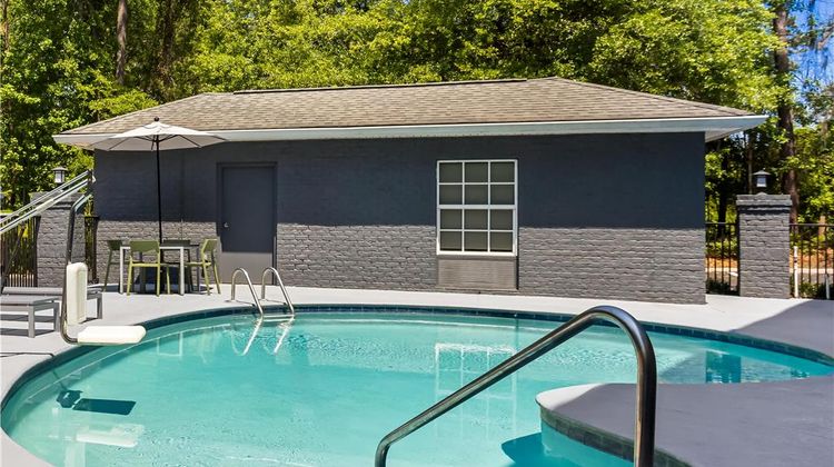 Spark by Hilton Bluffton Pool