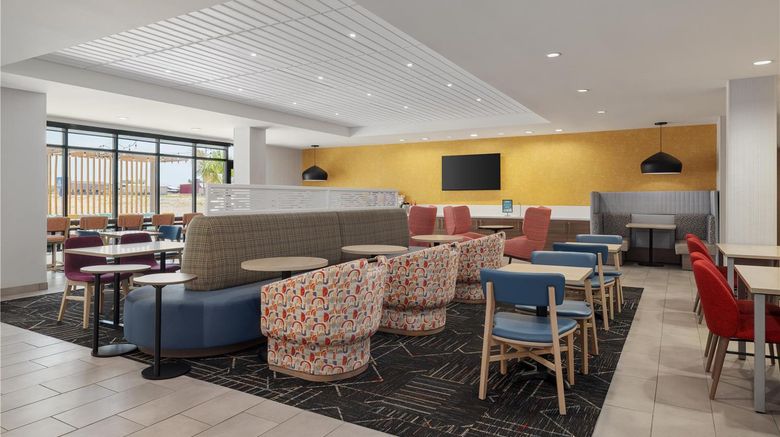 <b>Home2 Suites Del Rio Lobby</b>. Images powered by <a href="https://iceportal.shijigroup.com/" title="IcePortal" target="_blank">IcePortal</a>.