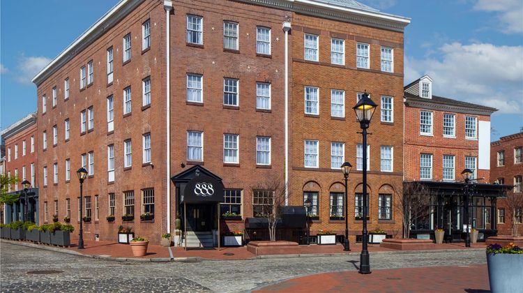 The William Fell Baltimore, Tapestry Exterior