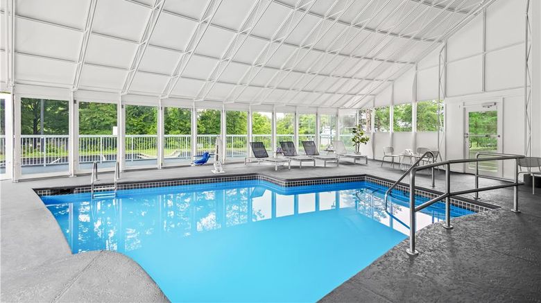 <b>Spark by Hilton Duluth Pool</b>. Images powered by <a href="https://iceportal.shijigroup.com/" title="IcePortal" target="_blank">IcePortal</a>.