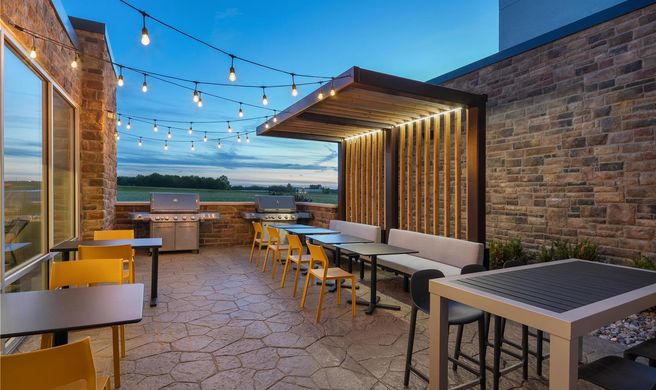 Home2 Suites Burlington Exterior