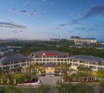 Hilton Garden Inn Sanya Bay Exterior