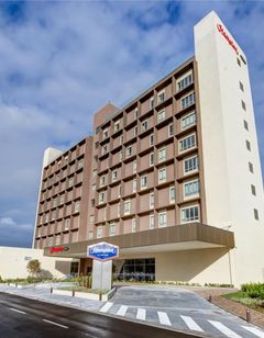 Hampton Caragu