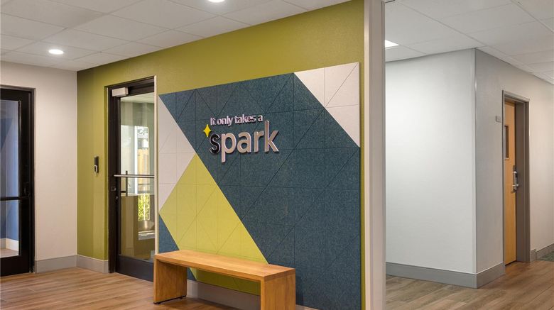 <b>Spark by Hilton Wilmington Lobby</b>. Images powered by <a href="https://iceportal.shijigroup.com/" title="IcePortal" target="_blank">IcePortal</a>.