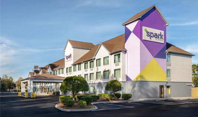 Spark by Hilton Wilmington Exterior