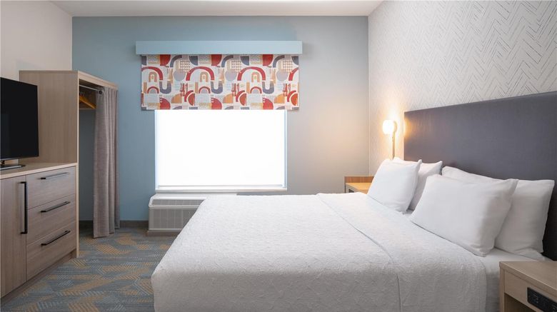 <b>Home2 Suites Spring Hill Room</b>. Images powered by <a href="https://iceportal.shijigroup.com/" title="IcePortal" target="_blank">IcePortal</a>.